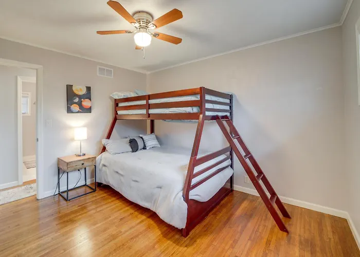 6 Mi To Dtwn: Dog-friendly W/ Yard In *